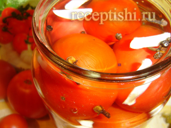 Маринованные помидоры с гвоздикой