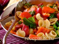 Итальянская паста с жареными овощами и бальзамическим соусом