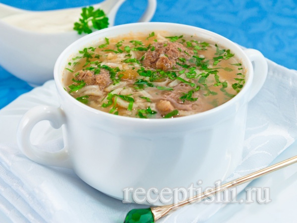 Кололик (рисовый суп с фрикадельками)